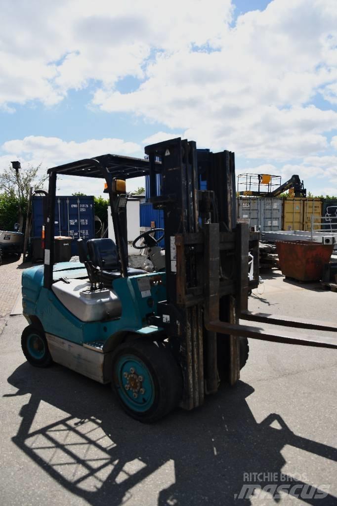 Feeler FD30CTJ Прицепные вилочные погрузчики