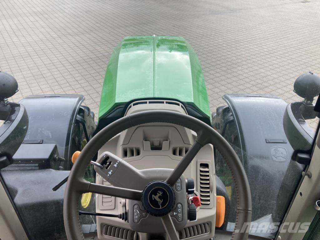 John Deere 6M240 Трактора