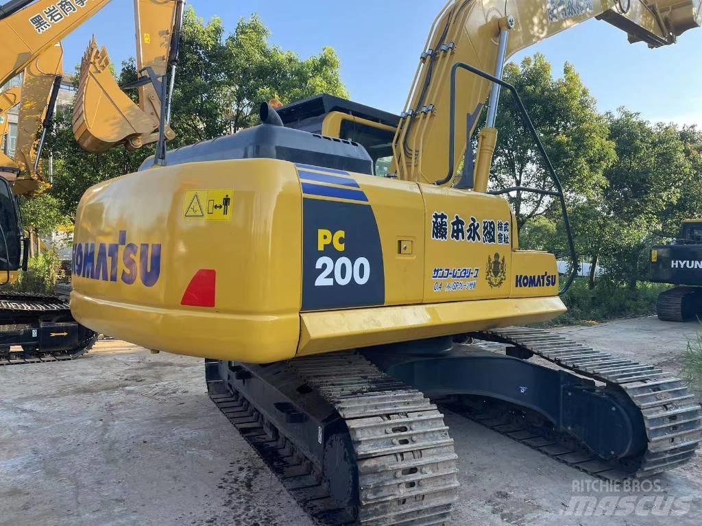 Komatsu PC 200-8 Гусеничные экскаваторы
