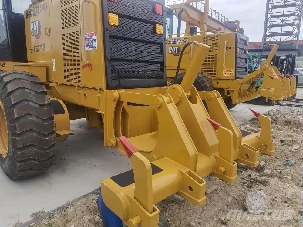 CAT 140H Грейдеры