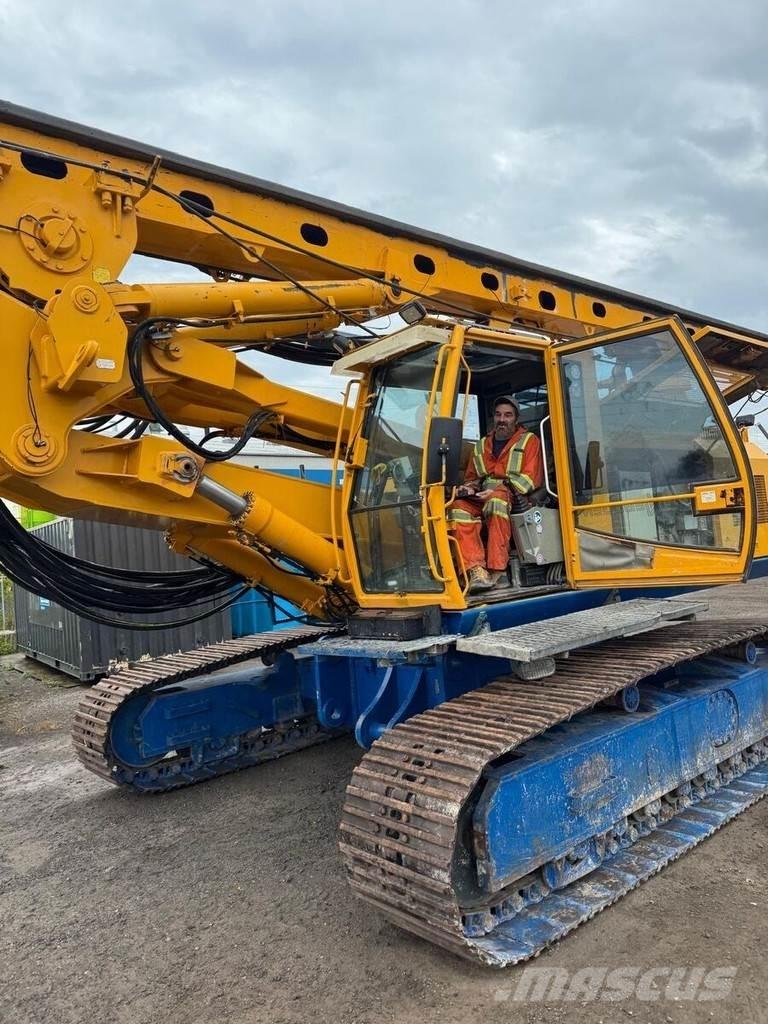 Bauer BG 24H Гусеничные буровые установки