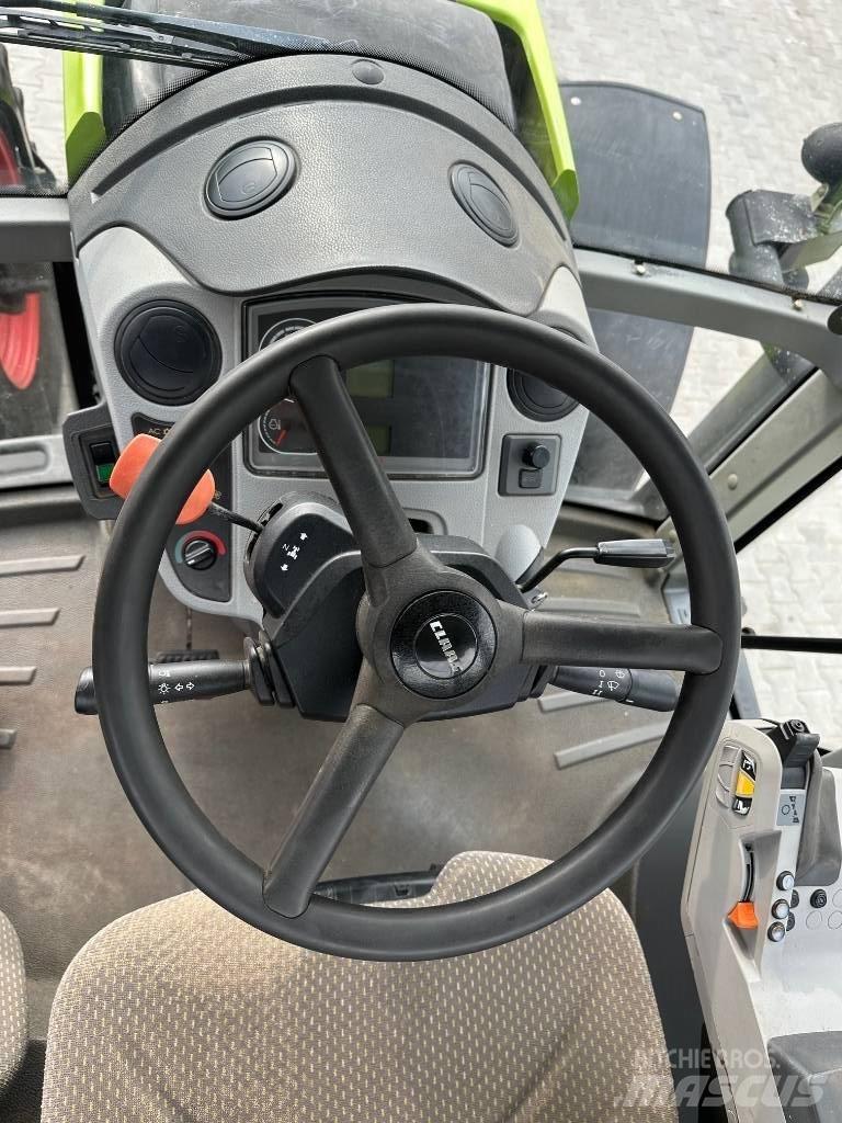 CLAAS Axion 810 Трактора