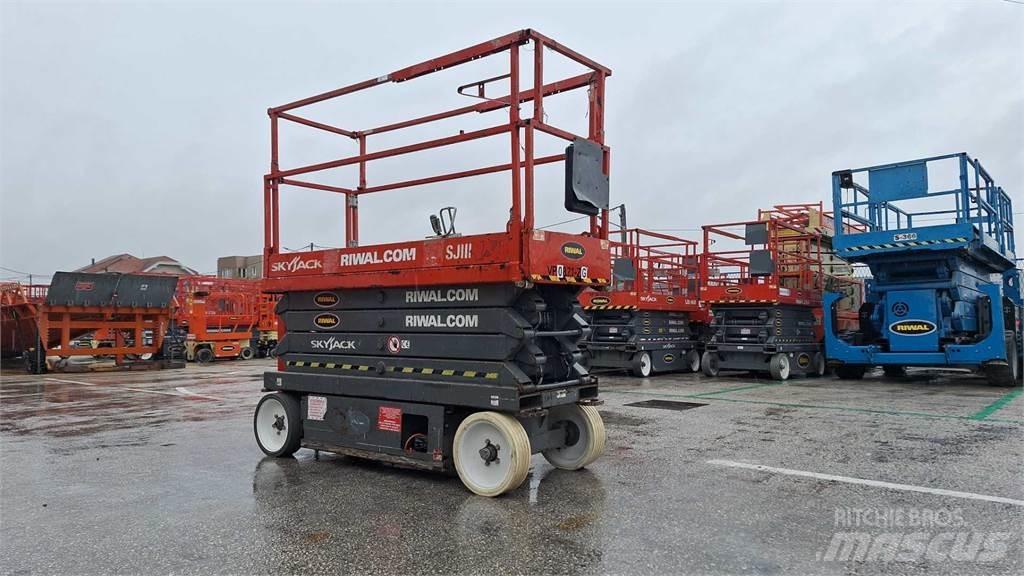 SkyJack SJIII3226 Ножничные подъемники