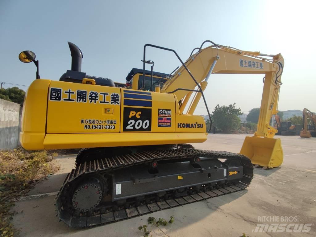 Komatsu PC 200-8 Гусеничные экскаваторы