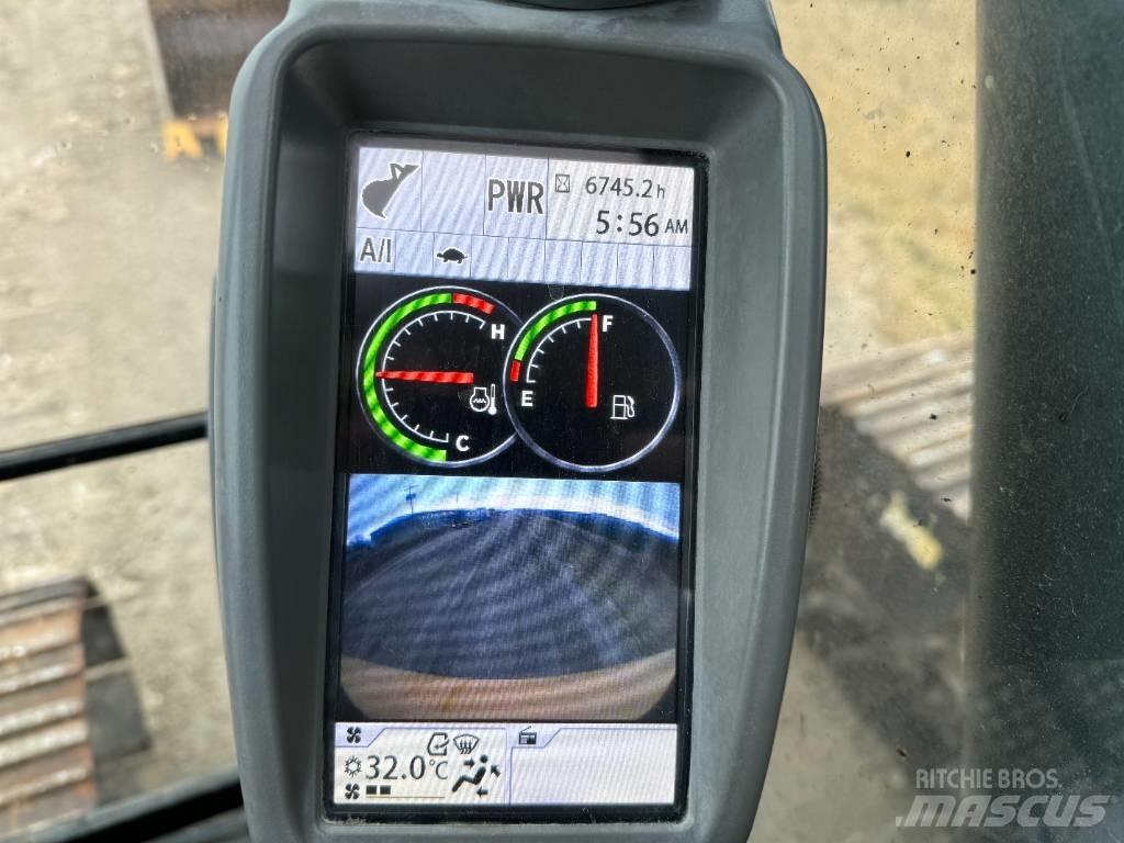 DEERE 210G LC Гусеничные экскаваторы