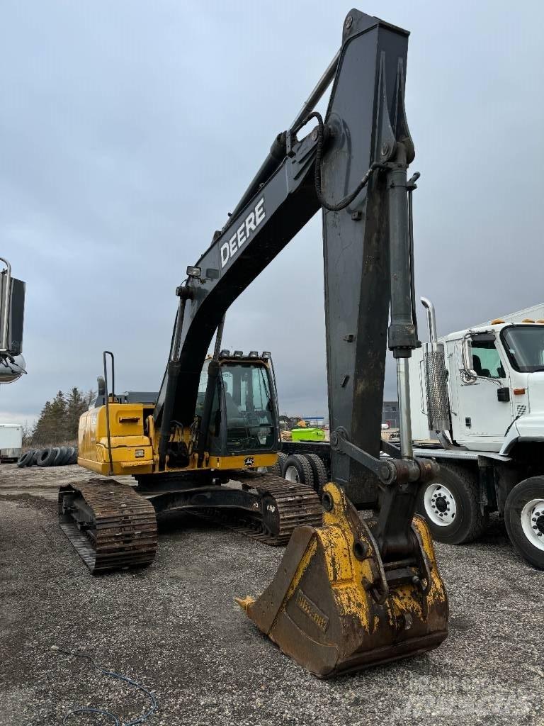DEERE 210G LC Гусеничные экскаваторы