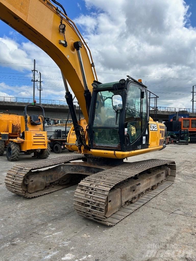 JCB JS 220 LC Гусеничные экскаваторы