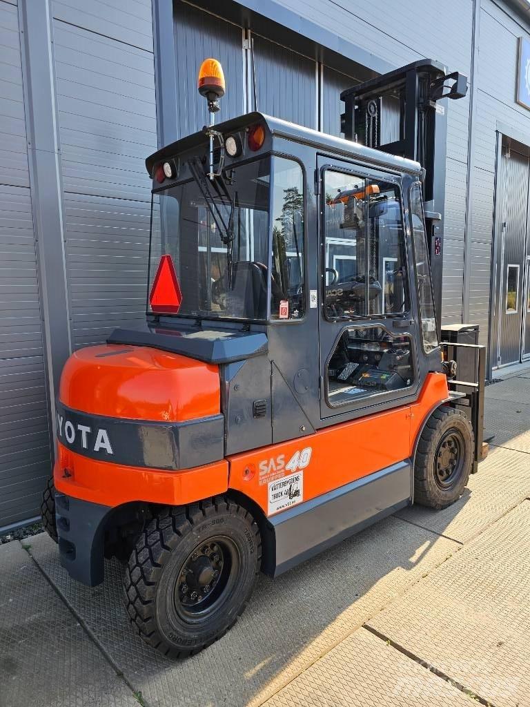 Toyota 7 FBMF 40 Электропогрузчики