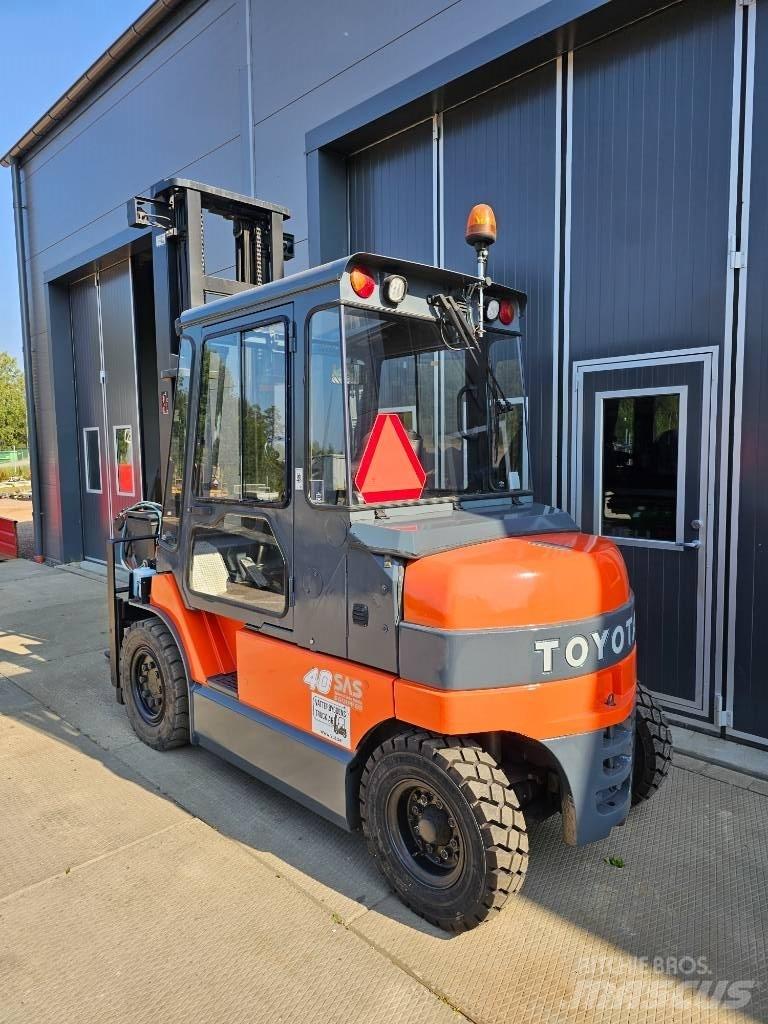 Toyota 7 FBMF 40 Электропогрузчики