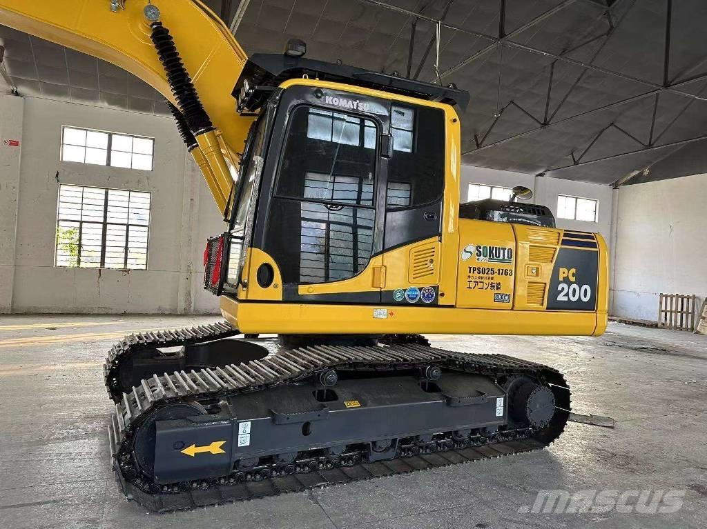 Komatsu PC 200-8 Гусеничные экскаваторы