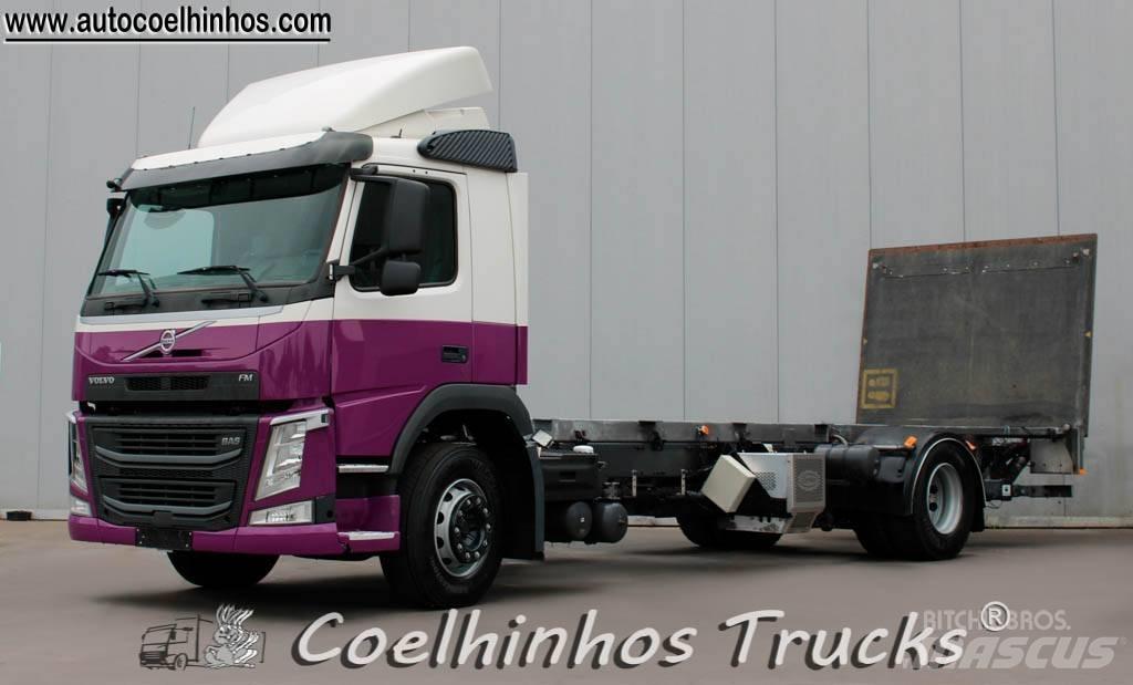 Volvo FM 330 Шасси с кабиной