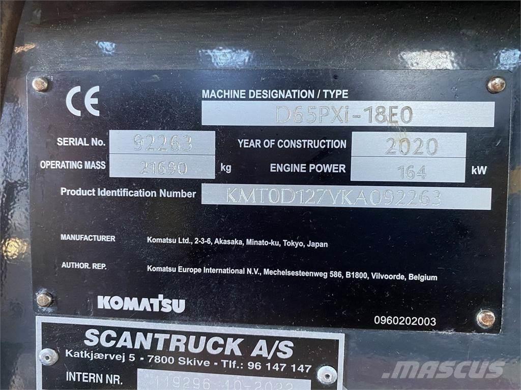 Komatsu D65PXI-18 Гусеничные бульдозеры