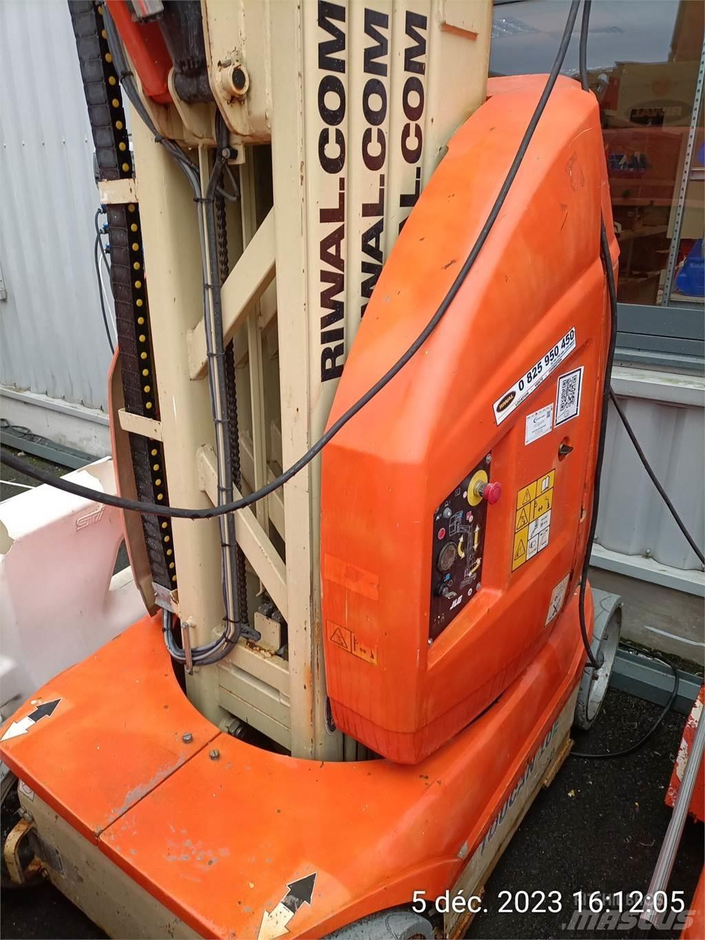 JLG T10E Разные подъемники и вышки