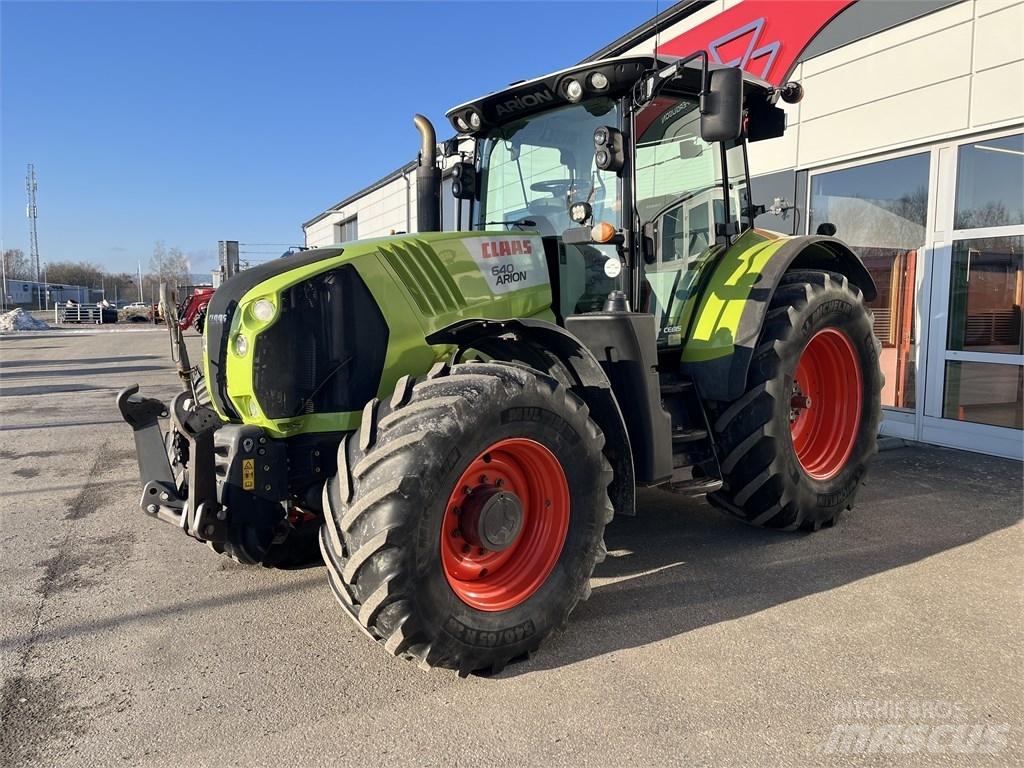 CLAAS Arion 640 Трактора