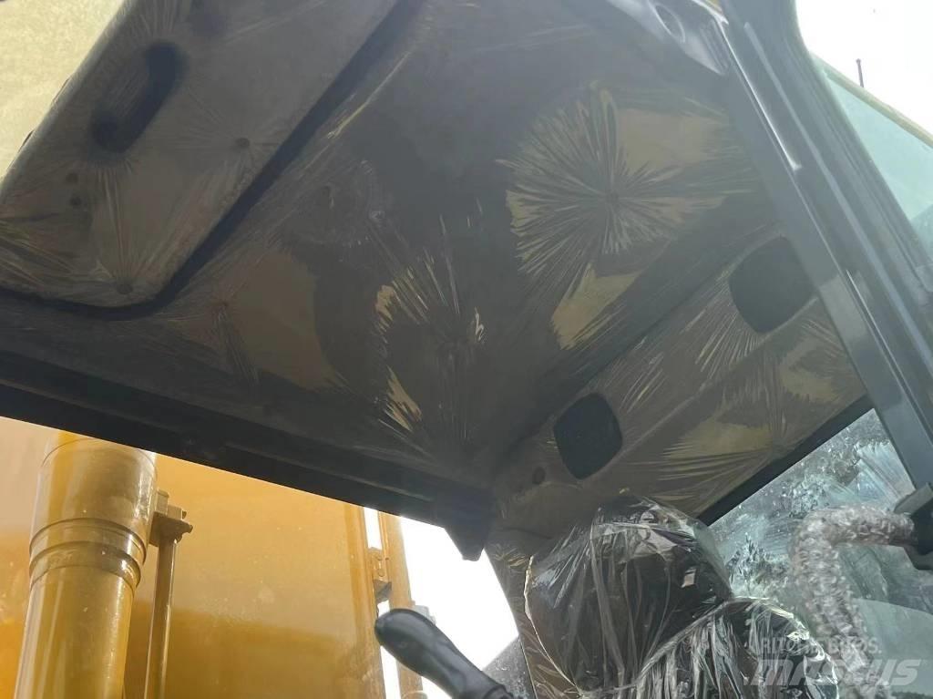 Komatsu PC 200 Малые экскаваторы 7т-12т
