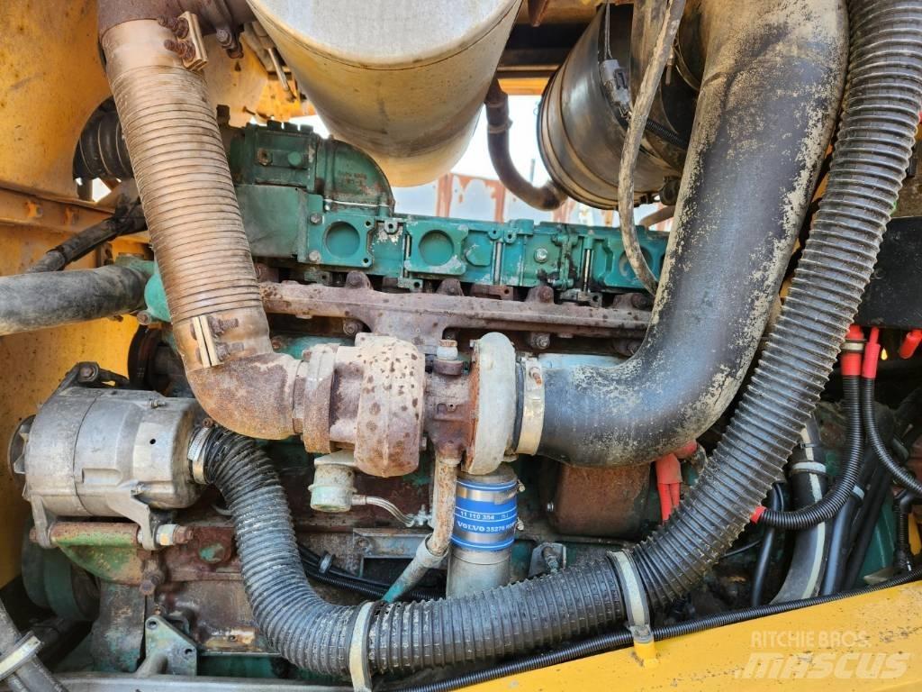 Volvo L 120 E Фронтальные погрузчики