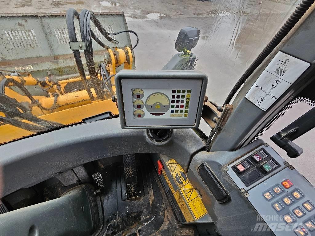 Liebherr L 524 Фронтальные погрузчики