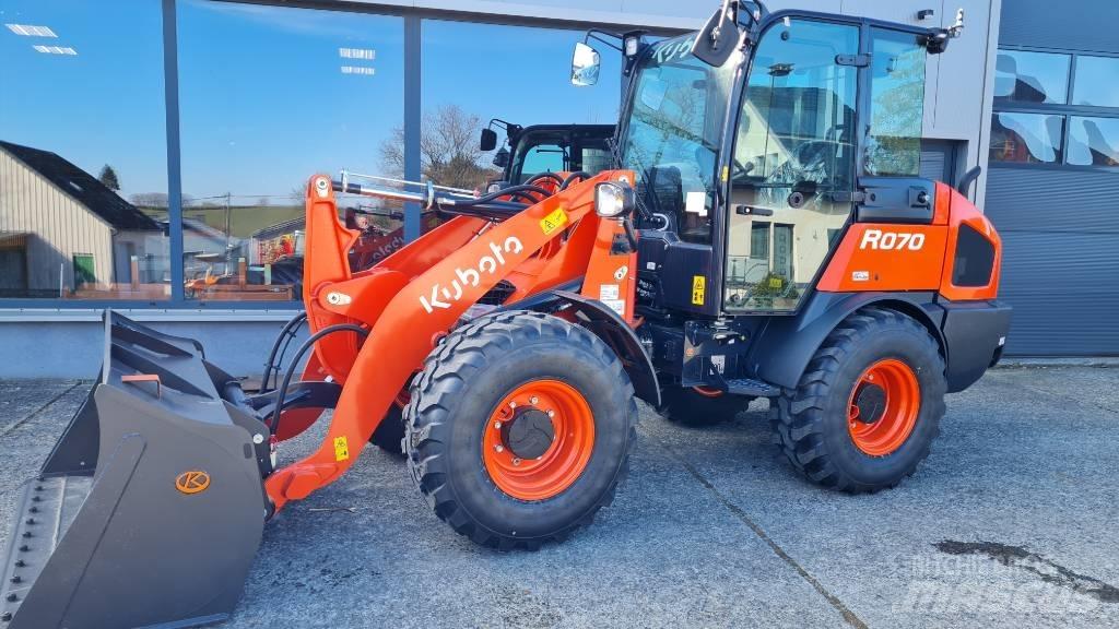 Kubota R 070 Фронтальные погрузчики