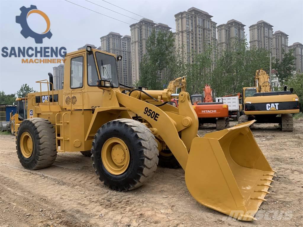 CAT 950E Фронтальные погрузчики