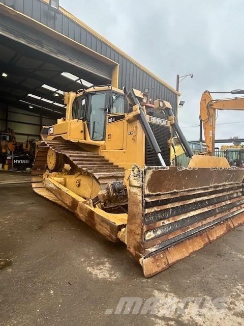 CAT D 6 T LGP Гусеничные бульдозеры