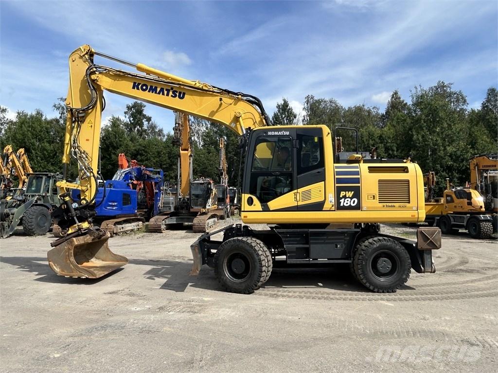 Komatsu PW 180-11 Колёсные экскаваторы