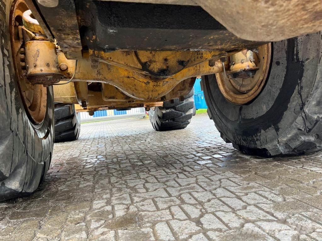CAT 980B NVT Фронтальные погрузчики