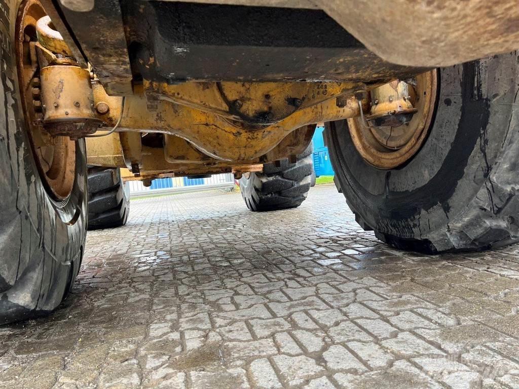 CAT 980B NVT Фронтальные погрузчики