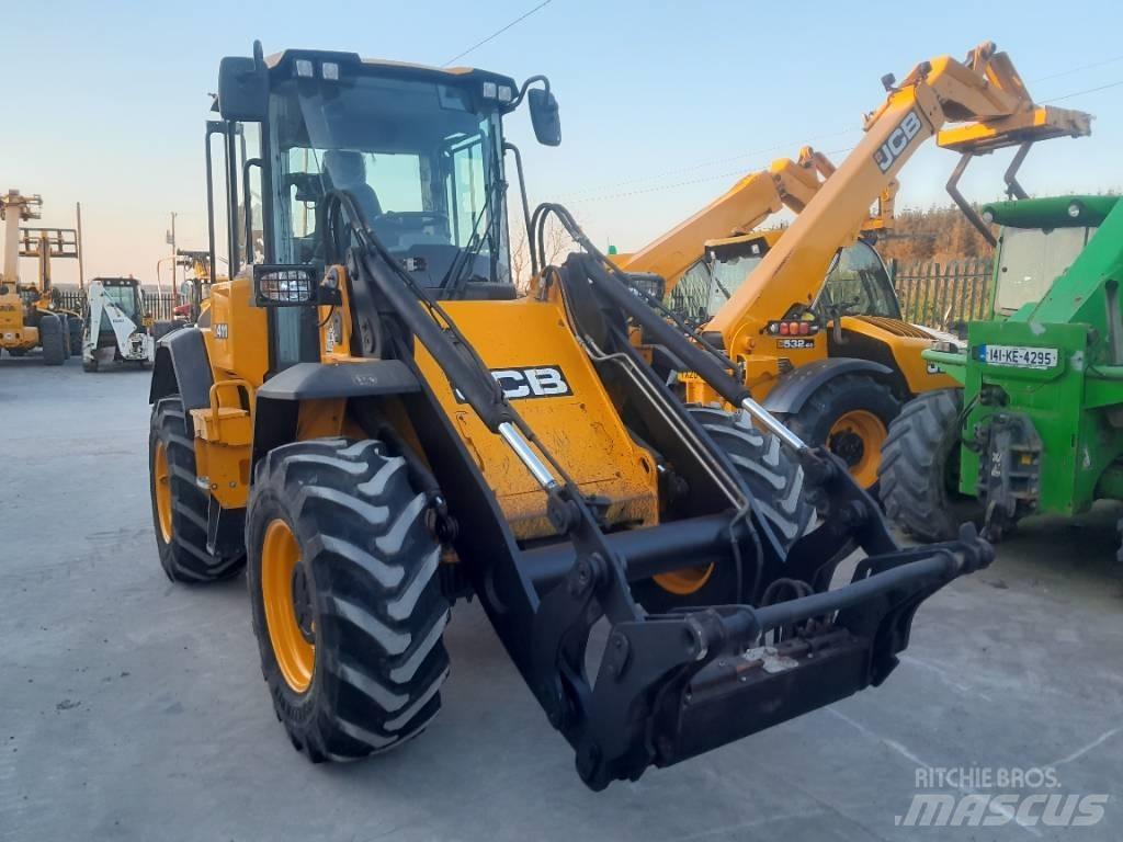 JCB 411 Фронтальные погрузчики