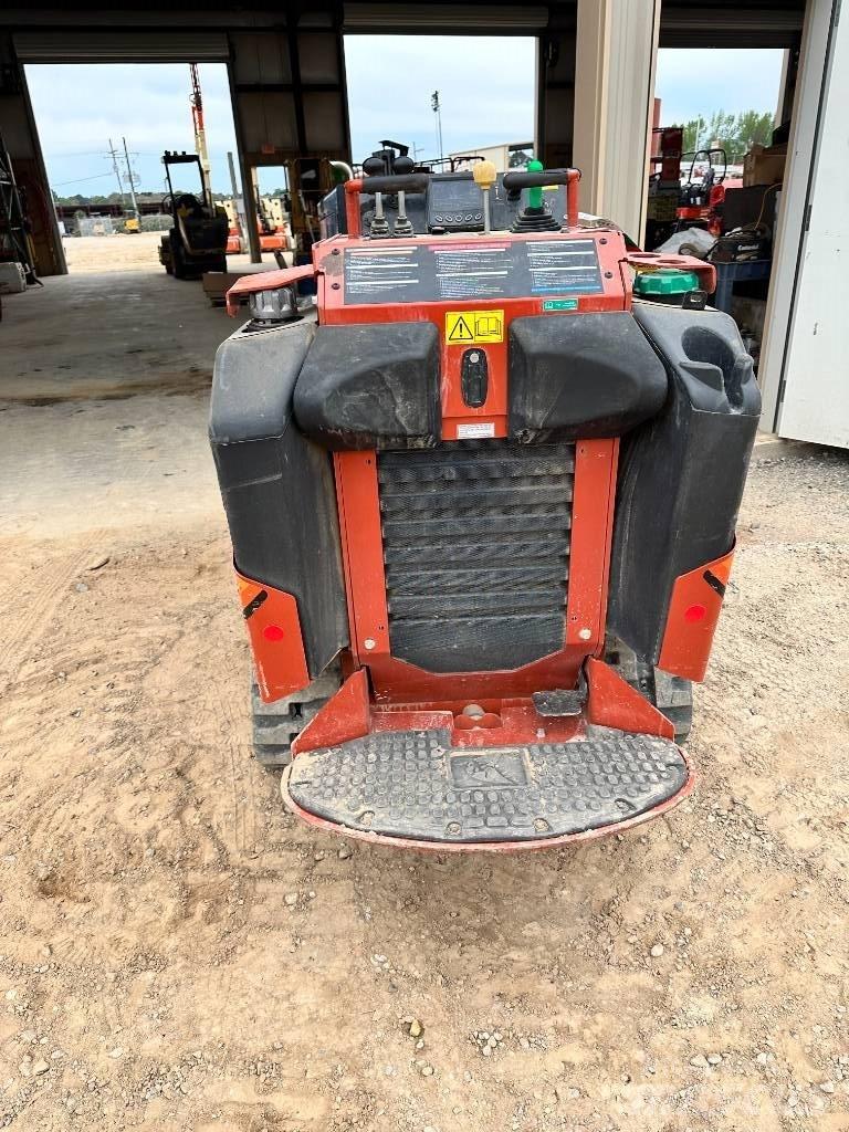 Ditch Witch sk 1050 Мини-погрузчики