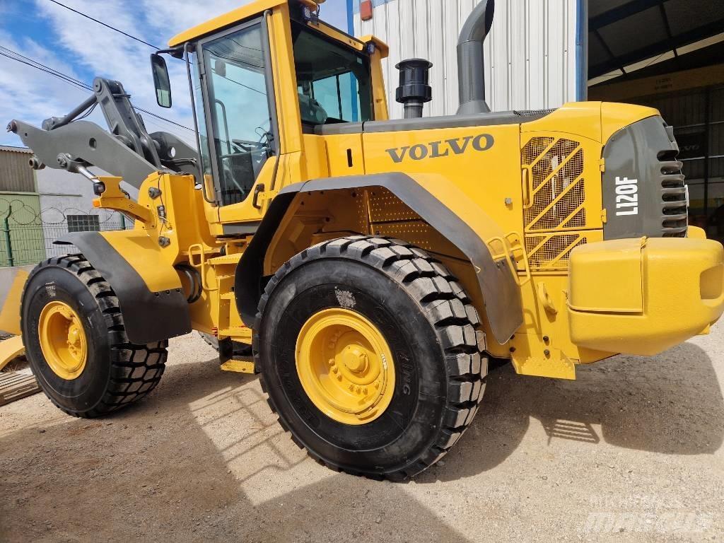 Volvo L 120 F Фронтальные погрузчики