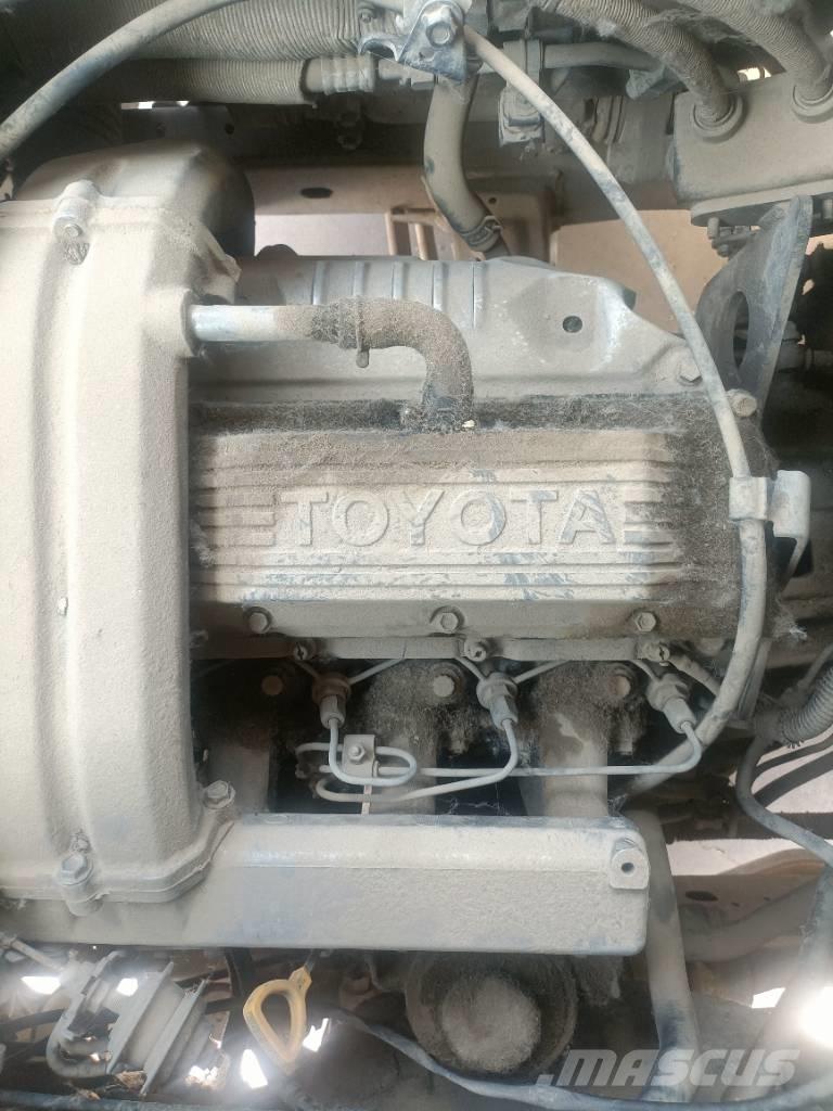 Toyota Coaster Bus Микроавтобусы