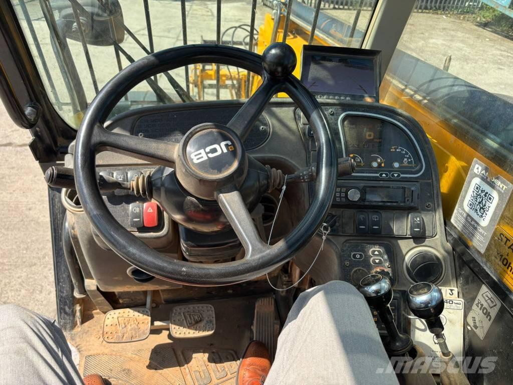 JCB 540-140 Телескопические погрузчики