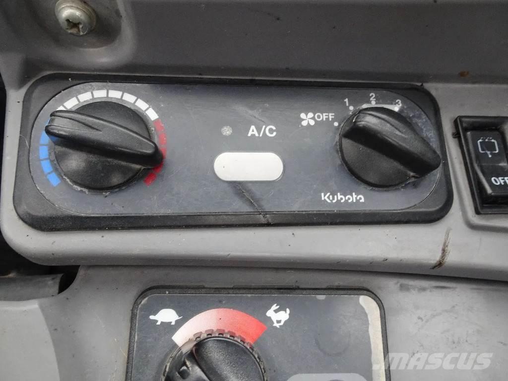 Kubota U55-4 Мини-экскаваторы