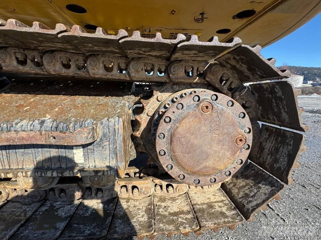 CAT 323 NG Гусеничные экскаваторы