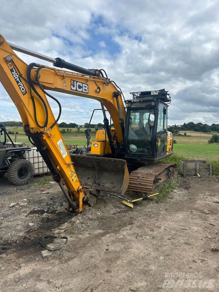 JCB JS 130 LC Гусеничные экскаваторы