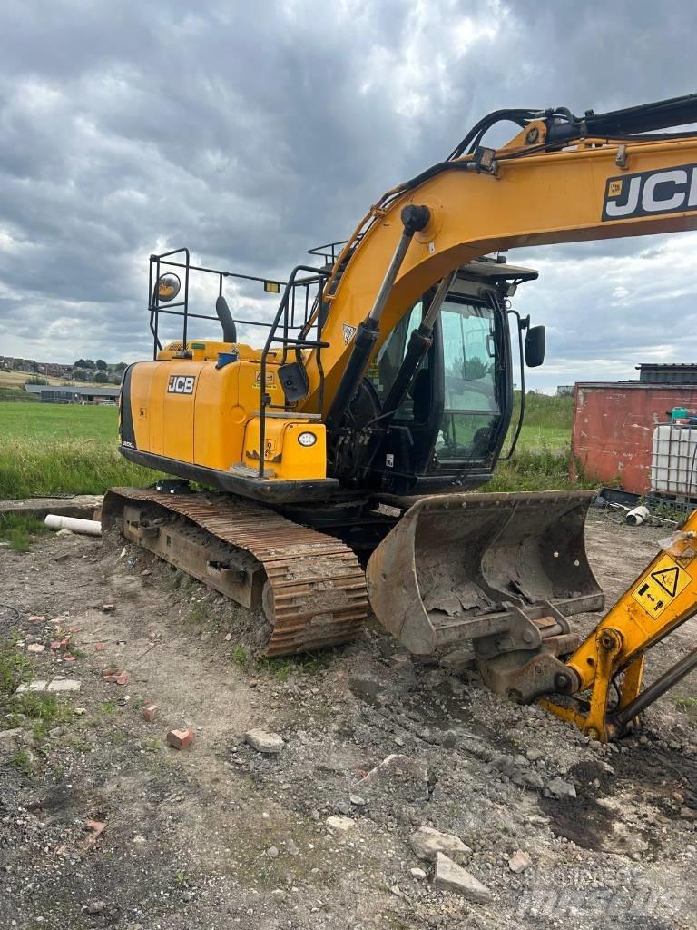 JCB JS 130 LC Гусеничные экскаваторы