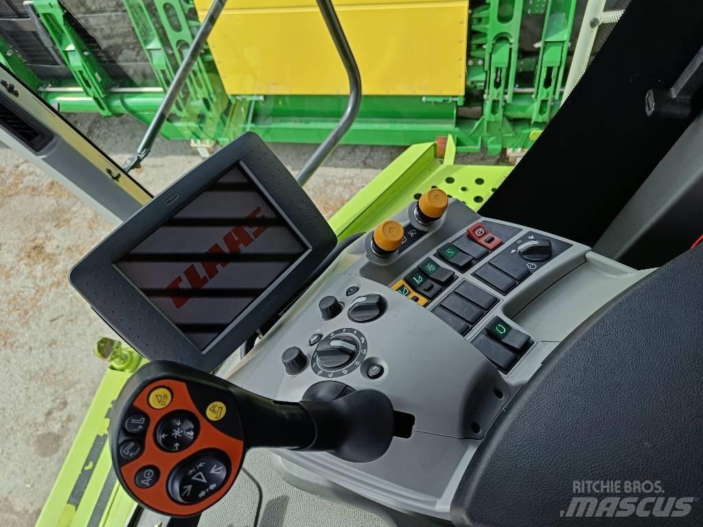CLAAS Lexion 670 Зерноуборочные комбайны