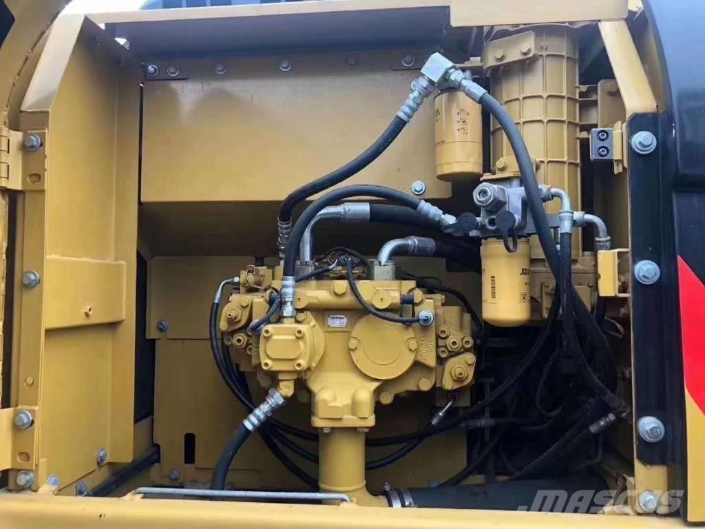 CAT 323 Гусеничные экскаваторы