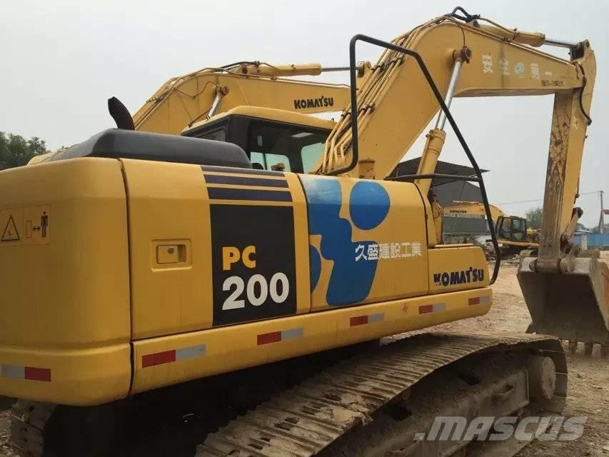 Komatsu pc200-7 Гусеничные экскаваторы