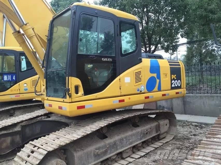 Komatsu pc200-7 Гусеничные экскаваторы