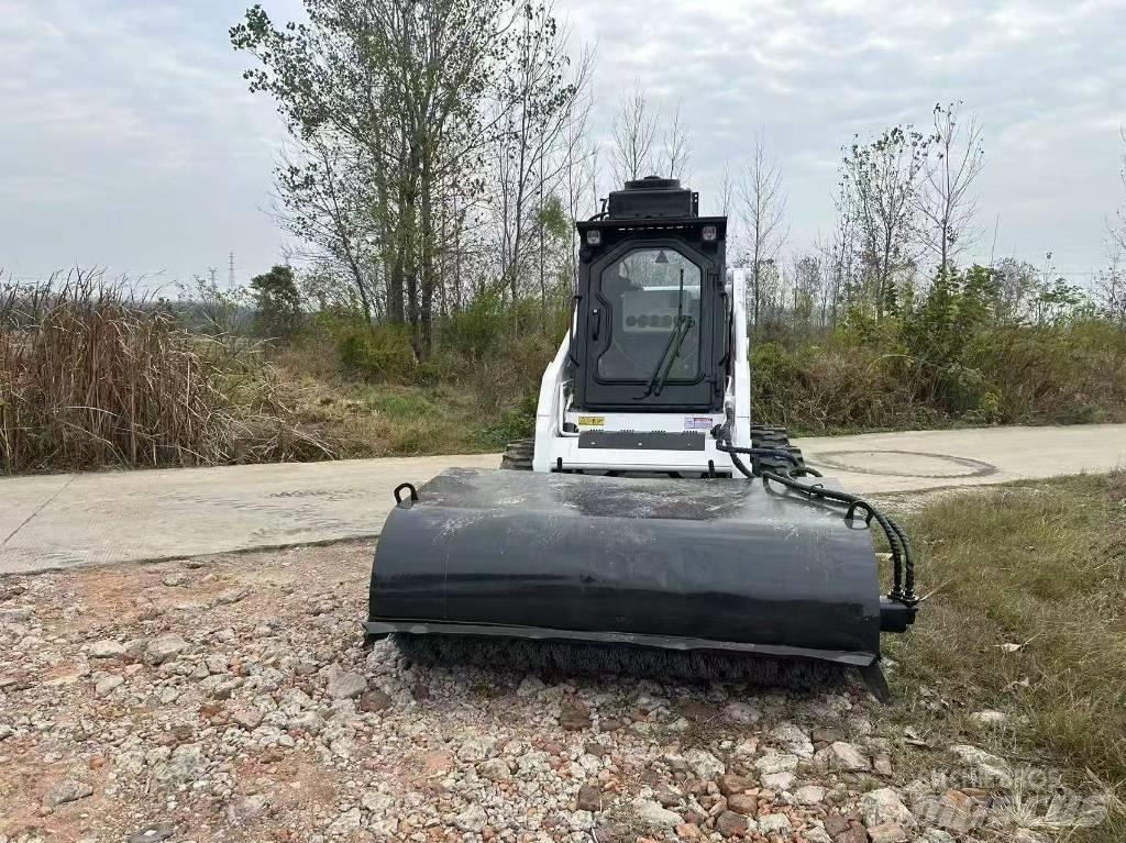 Bobcat S 130 Мини-погрузчики