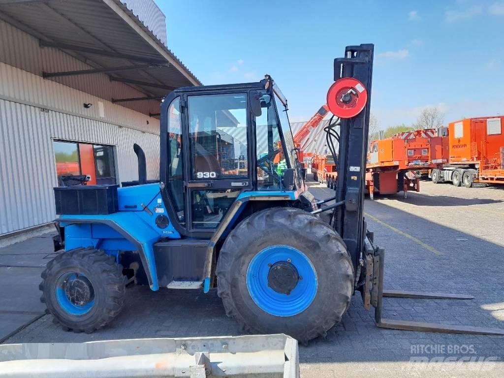 JCB 930-4/55 Внедорожные погрузчики
