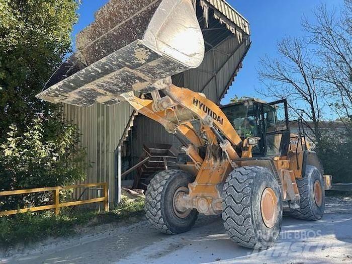 Hyundai HL970 Фронтальные погрузчики