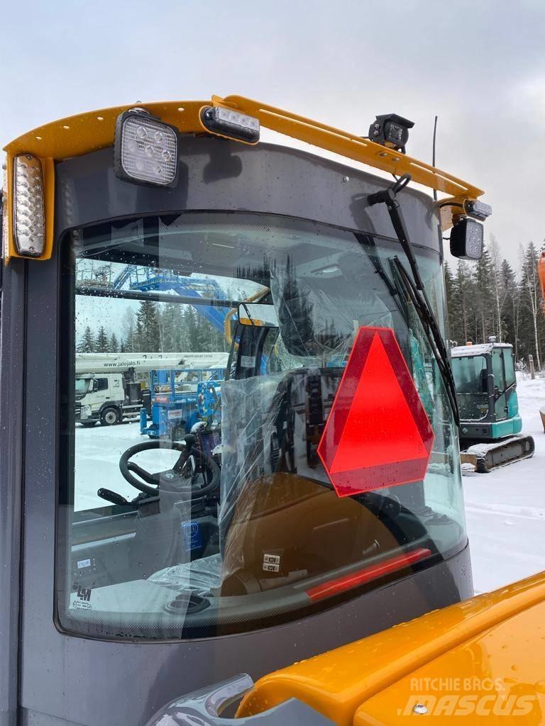 LM Trac 587 Коммунальные машины