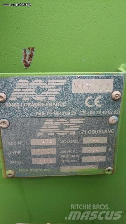 CAT 24 litra Пескоразбрасыватели