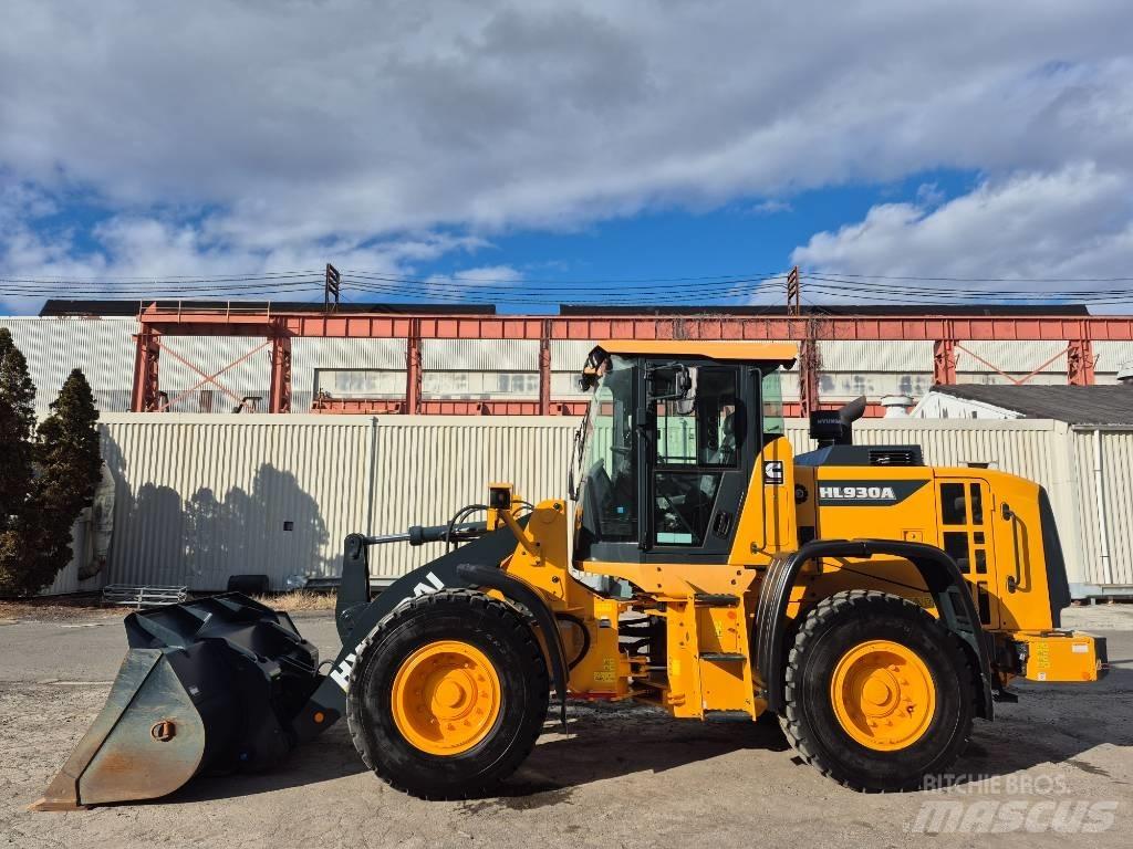 Hyundai HL 930 A Фронтальные погрузчики