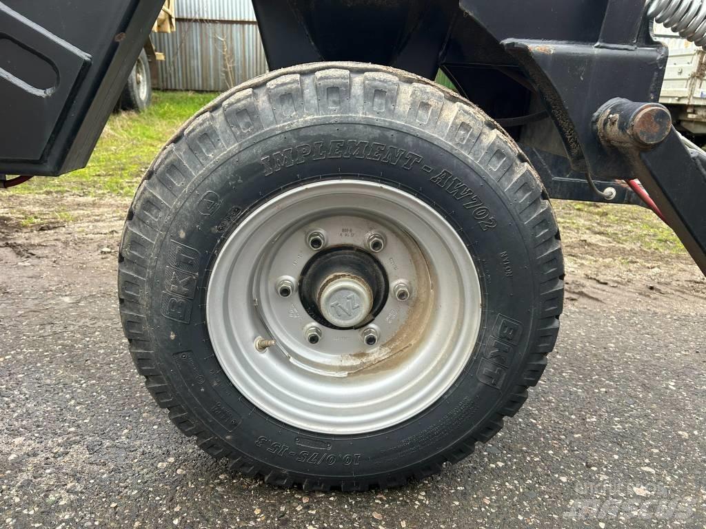 New Holland CX 880 Зерноуборочные комбайны