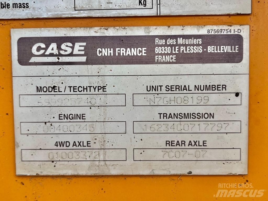 CASE 580 SR Экскаваторы-погрузчики
