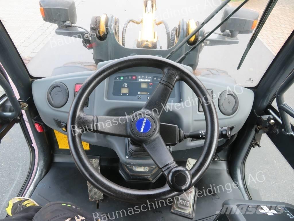 Komatsu WA 70-7 Фронтальные погрузчики