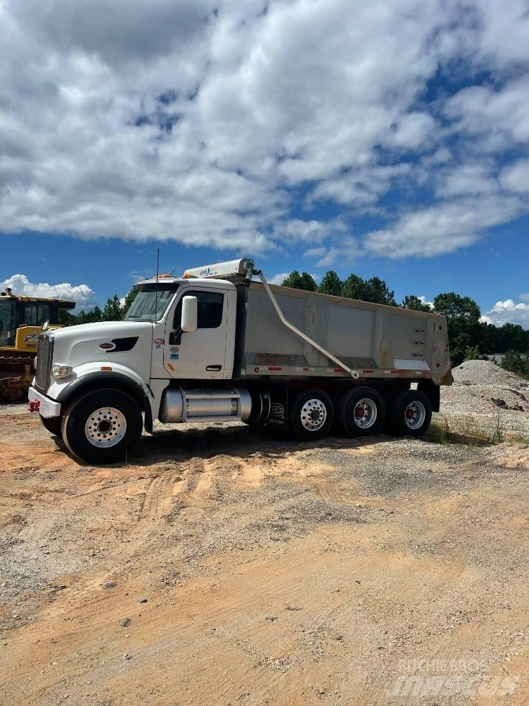 Peterbilt Dump Truck Грузовики-Самосвалы